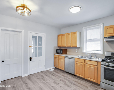 81 Woodbridge Avenue - Photo Thumbnail 9