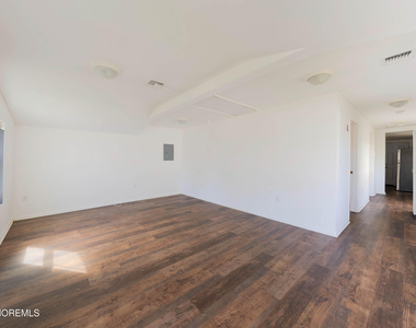 11 Bray Avenue - Photo Thumbnail 2