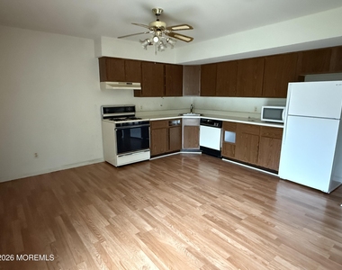 1114 Sawmill Road - Photo Thumbnail 6