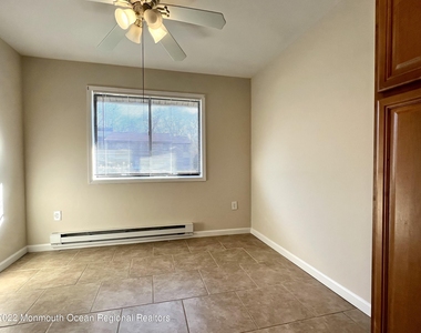 70 Overlook Way - Photo Thumbnail 3