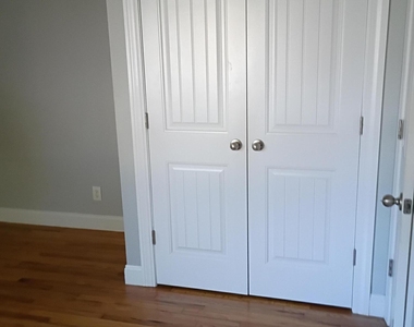 1001 Lynn Avenue - Photo Thumbnail 13