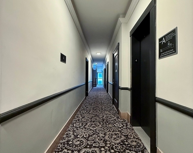 West 13 Street - Photo Thumbnail 9