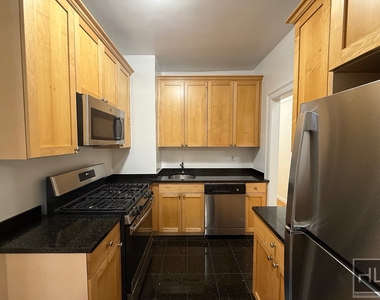 West 13 Street - Photo Thumbnail 2