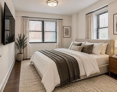 E 16 St - Photo Thumbnail 3
