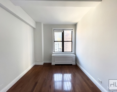 West 70th Street - Photo Thumbnail 1