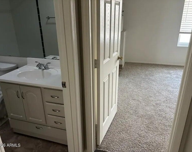 1735 N Platina Circle - Photo Thumbnail 9