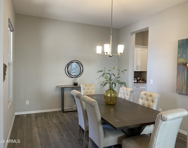 13158 W Brookhart Way - Photo Thumbnail 15