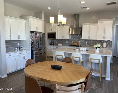 13158 W Brookhart Way - Photo Thumbnail 10