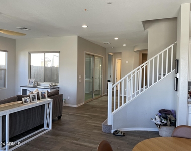 13158 W Brookhart Way - Photo Thumbnail 7