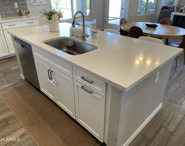 13158 W Brookhart Way - Photo Thumbnail 12