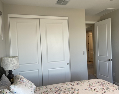 13158 W Brookhart Way - Photo Thumbnail 32