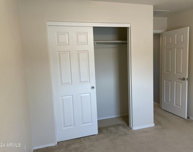 17560 W Lilac Street - Photo Thumbnail 26