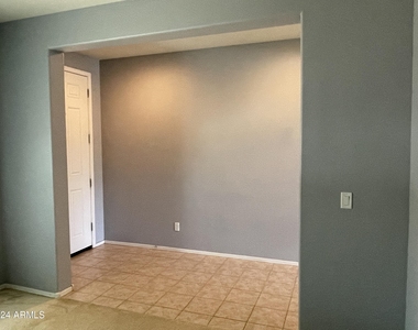 17560 W Lilac Street - Photo Thumbnail 5