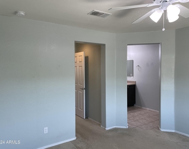 17560 W Lilac Street - Photo Thumbnail 21