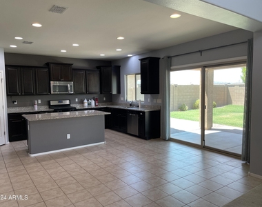 17560 W Lilac Street - Photo Thumbnail 14
