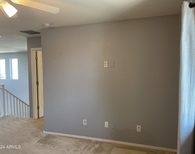 17560 W Lilac Street - Photo Thumbnail 20