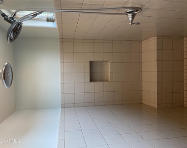 17560 W Lilac Street - Photo Thumbnail 25