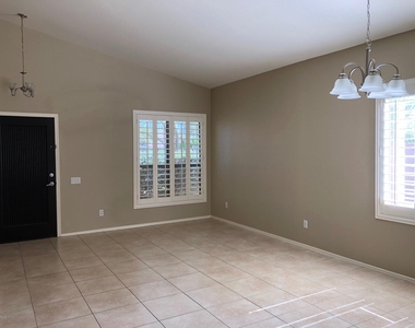 6668 W Rose Garden Lane - Photo Thumbnail 1