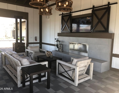 14306 W Voltaire Street - Photo Thumbnail 23