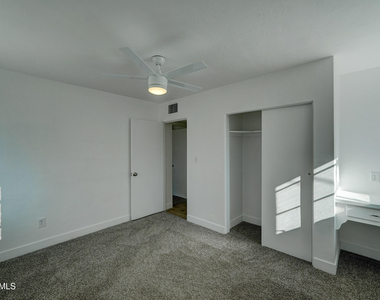 709 W 2nd Place - Photo Thumbnail 23