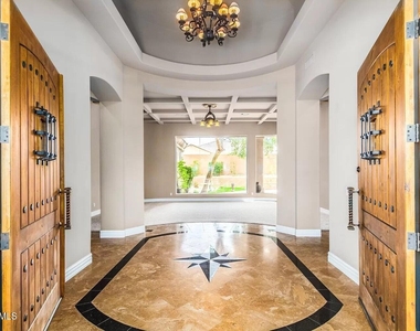 1701 S Jay Place - Photo Thumbnail 3
