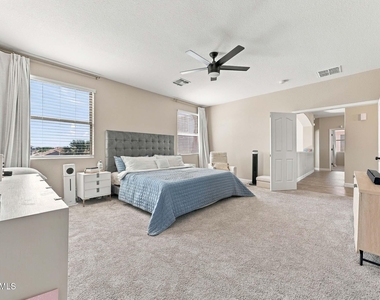 9175 W Alex Avenue - Photo Thumbnail 16