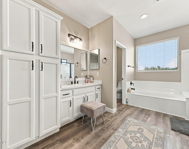 9175 W Alex Avenue - Photo Thumbnail 19