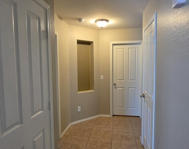 15213 N Luna Street - Photo Thumbnail 27