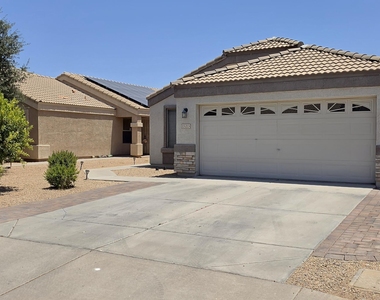 15213 N Luna Street - Photo Thumbnail 1