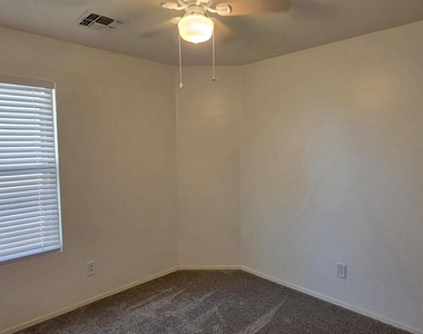 15213 N Luna Street - Photo Thumbnail 17