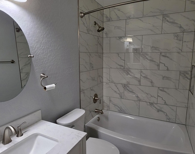 15213 N Luna Street - Photo Thumbnail 16