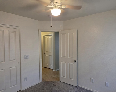 15213 N Luna Street - Photo Thumbnail 18