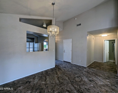 1902 N Barkley -- - Photo Thumbnail 14