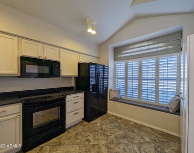 1902 N Barkley -- - Photo Thumbnail 9