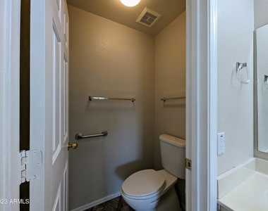 1902 N Barkley -- - Photo Thumbnail 32