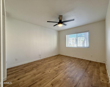 7850 E Camelback Road - Photo Thumbnail 12