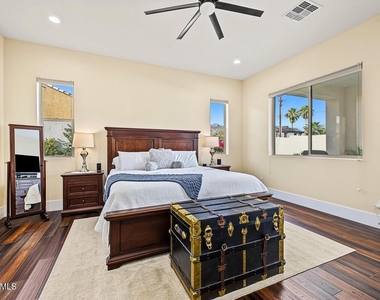 6645 S Solado Place - Photo Thumbnail 17