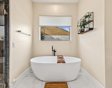 6645 S Solado Place - Photo Thumbnail 5
