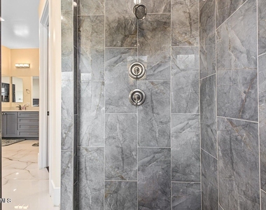 6645 S Solado Place - Photo Thumbnail 23