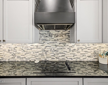 6645 S Solado Place - Photo Thumbnail 14