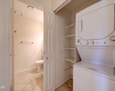 1633 E Lakeside Drive - Photo Thumbnail 16