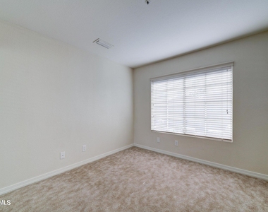 1633 E Lakeside Drive - Photo Thumbnail 14