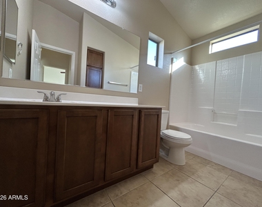 2725 E Mine Creek Road - Photo Thumbnail 10