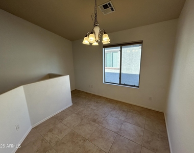 2725 E Mine Creek Road - Photo Thumbnail 12