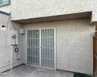 6009 W Townley Avenue - Photo Thumbnail 21