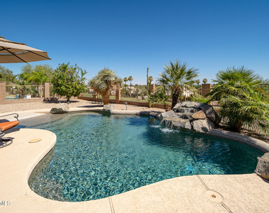 6037 W Robin Lane - Photo Thumbnail 23
