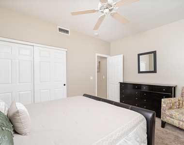 6037 W Robin Lane - Photo Thumbnail 15