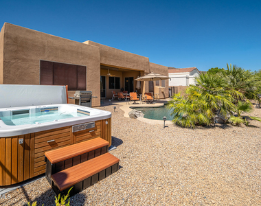 6037 W Robin Lane - Photo Thumbnail 1