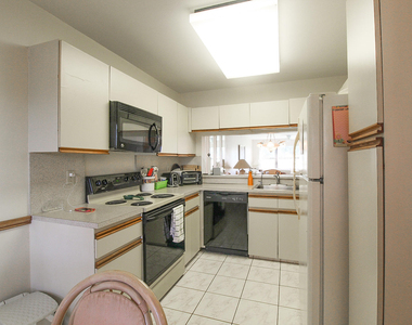4692 Lucerne Lakes Boulevard E - Photo Thumbnail 6