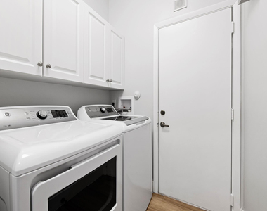 8292 Waterline Drive - Photo Thumbnail 17